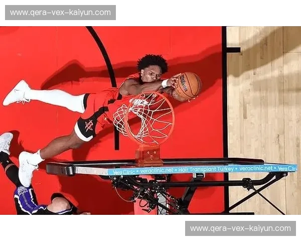 红色禁区的雷鸣:火箭与爵士的宿命之战,谁才是季后赛的真王? 红色禁区的雷鸣:火箭与爵士的宿命之战,谁才是季后赛的真王?